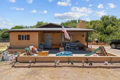 331 W Center Street, Wickenburg, AZ 85390 - Photo 1