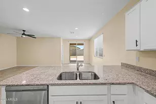 12102 E Wallflower Ln, Florence, AZ 85132 - Photo 13