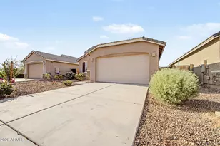 12102 E Wallflower Ln, Florence, AZ 85132 - Photo 5