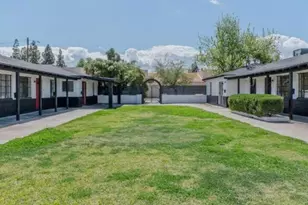 1402 W Whitton, Phoenix, AZ 85013 - Photo 1