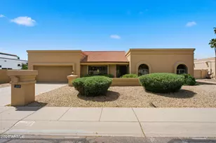 10520 N 78th Pl, Scottsdale, AZ 85258 - Photo 1