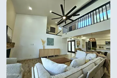 8101 N Central Avenue #14, Phoenix, AZ 85020 - Photo 1