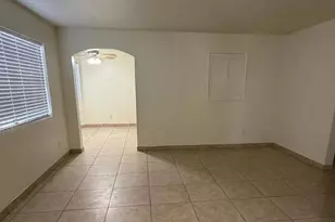 925 S Longmore, Mesa, AZ 85202 - Photo 1