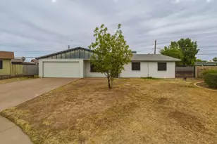 3636 W Keim Dr, Phoenix, AZ 85019 - Photo 1