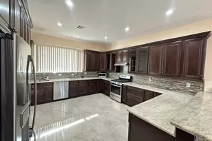 6830 N 14th, Phoenix, AZ 85014 - Photo 1
