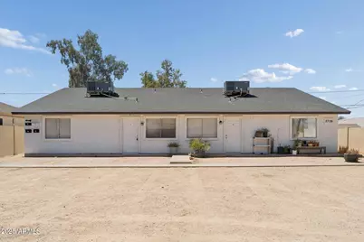 2739 E Tamarisk Avenue #Apt 2, Phoenix, AZ 85040 - Photo 1