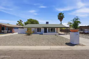 2519 E Anderson Dr, Phoenix, AZ 85032 - Photo 1