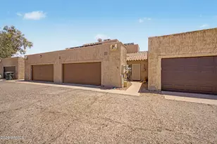 1915 N Avenida De Palmas, Casa Grande, AZ 85122 - Photo 1