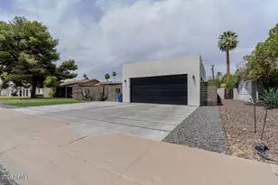 2220 E Weldon Ave, Phoenix, AZ 85016 - Photo 1