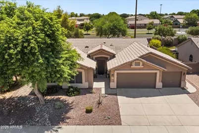 143 N Joshua Tree Lane, Gilbert, AZ 85234 - Photo 1