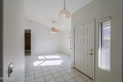 1862 N Center Avenue, Casa Grande, AZ 85122 - Photo 5