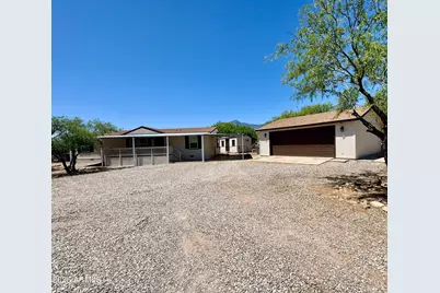5750 E Wade Lane, Hereford, AZ 85615 - Photo 1