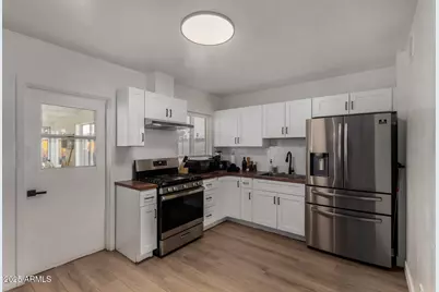 829 W Mitchell Drive, Phoenix, AZ 85013 - Photo 1