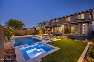 2948 E Tina Dr, Phoenix, AZ 85050 - Photo 1