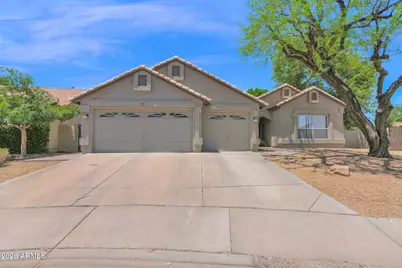360 S Pineview Drive, Chandler, AZ 85226 - Photo 1