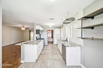 2320 W Whitton Avenue, Phoenix, AZ 85015 - Photo 1