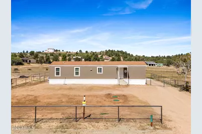 18296 S Frontier Road, Peeples Valley, AZ 86332 - Photo 1