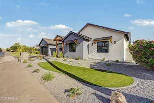 5145 E Pinchot Ave, Phoenix, AZ 85018 - Photo 1
