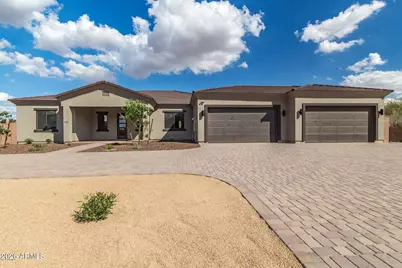 2639 W Lavitt Lane, Phoenix, AZ 85086 - Photo 1