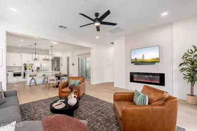 18285 N 95th Street, Scottsdale, AZ 85255 - Photo 1