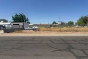 108 W Jones Ave, Phoenix, AZ 85041 - Photo 1