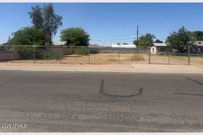 136 W Jones Avenue W #14, Phoenix, AZ 85041 - Photo 1