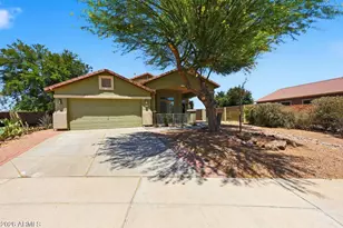 2340 W Goldmine Mountain Dr, San Tan Valley, AZ 85144 - Photo 1