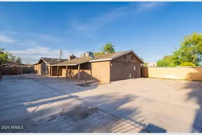 1312 W Sunland Avenue, Phoenix, AZ 85041 - Photo 1