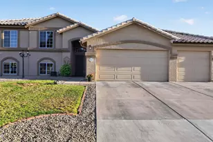 1231 E Thatcher Blvd, Chandler, AZ 85225 - Photo 1