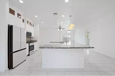 5802 S 42nd Avenue, Phoenix, AZ 85041 - Photo 1