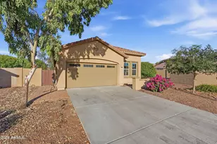 4945 S Twinleaf Dr, Gilbert, AZ 85298 - Photo 1