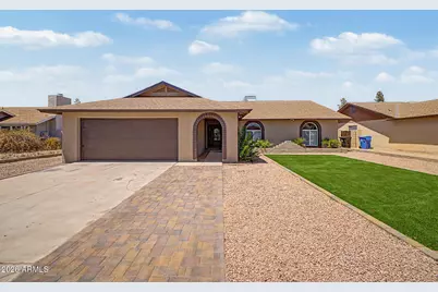 528 W Mohawk Lane, Phoenix, AZ 85027 - Photo 1