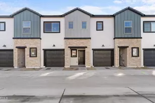 2831 W White Feather Ln, Phoenix, AZ 85085 - Photo 1