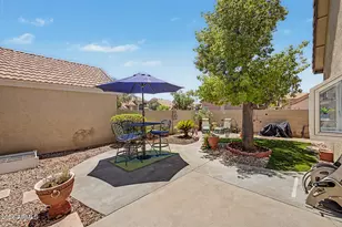 3825 E Gail Dr, Phoenix, AZ 85044 - Photo 19