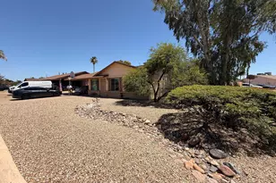 2151 E Hillery Dr, Phoenix, AZ 85022 - Photo 1