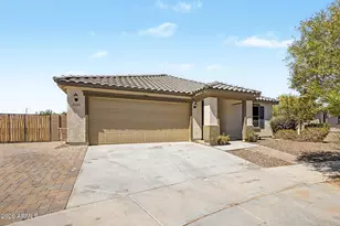 17207 W Pinnacle Vis Dr, Surprise, AZ 85387 - Photo 1