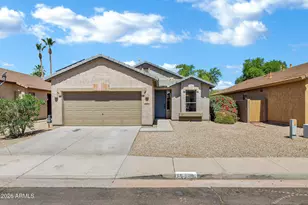 272 N Kimberlee Way, Chandler, AZ 85225 - Photo 1