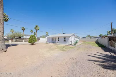 2830 E Sheridan Street, Phoenix, AZ 85008 - Photo 1