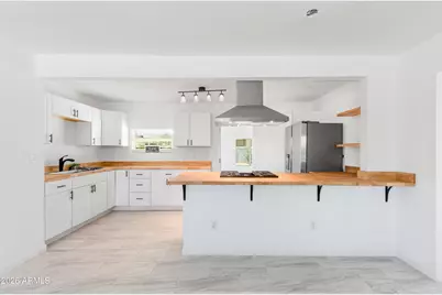 718 W 3rd Place, Mesa, AZ 85201 - Photo 1