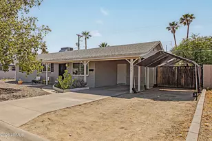 7040 N 22nd Dr, Phoenix, AZ 85021 - Photo 1
