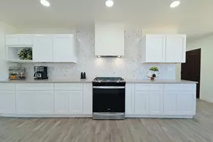 5923 W Fairmount Ave, Phoenix, AZ 85033 - Photo 5