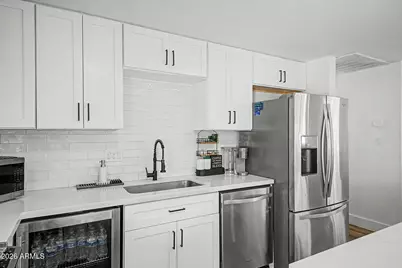 13050 N 17th Avenue, Phoenix, AZ 85029 - Photo 11