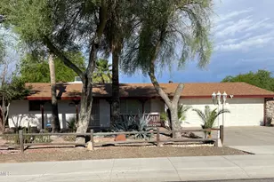 658 S Palo Verde Dr, Apache Junction, AZ 85120 - Photo 1