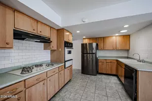 1740 E Camino del Santo, Phoenix, AZ 85022 - Photo 9