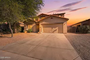 405 E Harold Dr, San Tan Valley, AZ 85140 - Photo 1