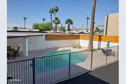 1330 E Highland Avenue #2A, Phoenix, AZ 85014 - Photo 1