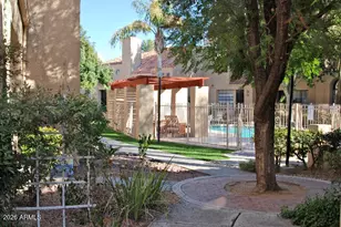 1025 E Highland Ave, Phoenix, AZ 85014 - Photo 1