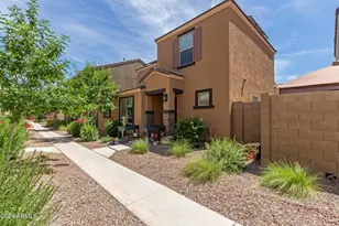 8216 W Albeniz Pl, Phoenix, AZ 85043 - Photo 1