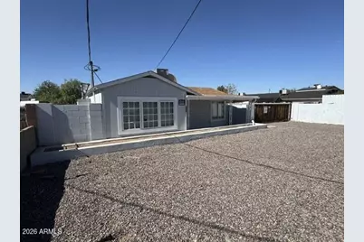 502 E Cody Drive, Phoenix, AZ 85040 - Photo 1