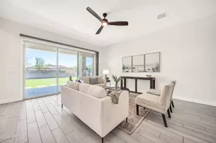 13321 W Dale Ln, Peoria, AZ 85383 - Photo 5